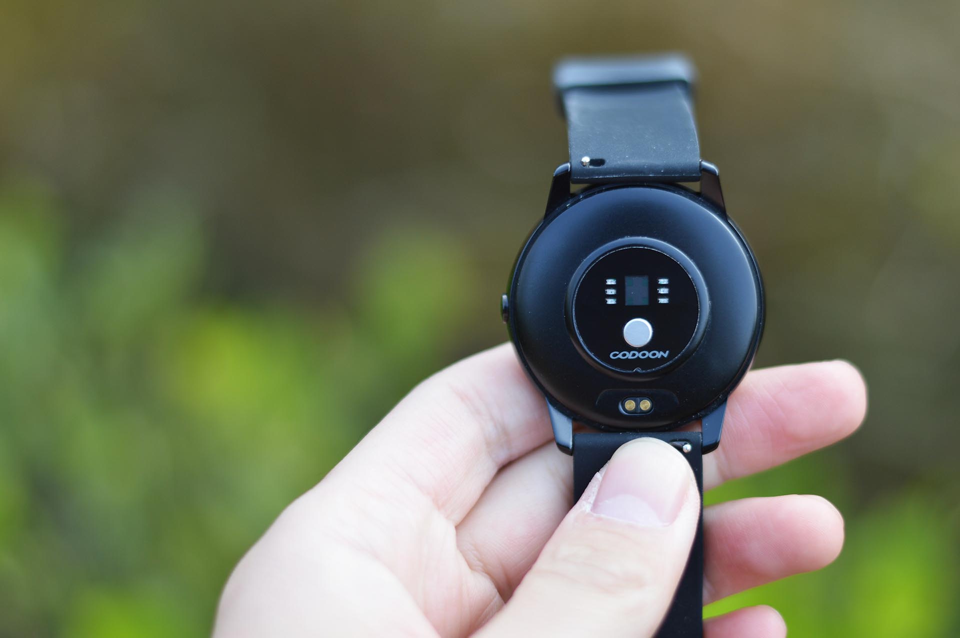 性价比高的运动型手环,性价比高功能多的手环