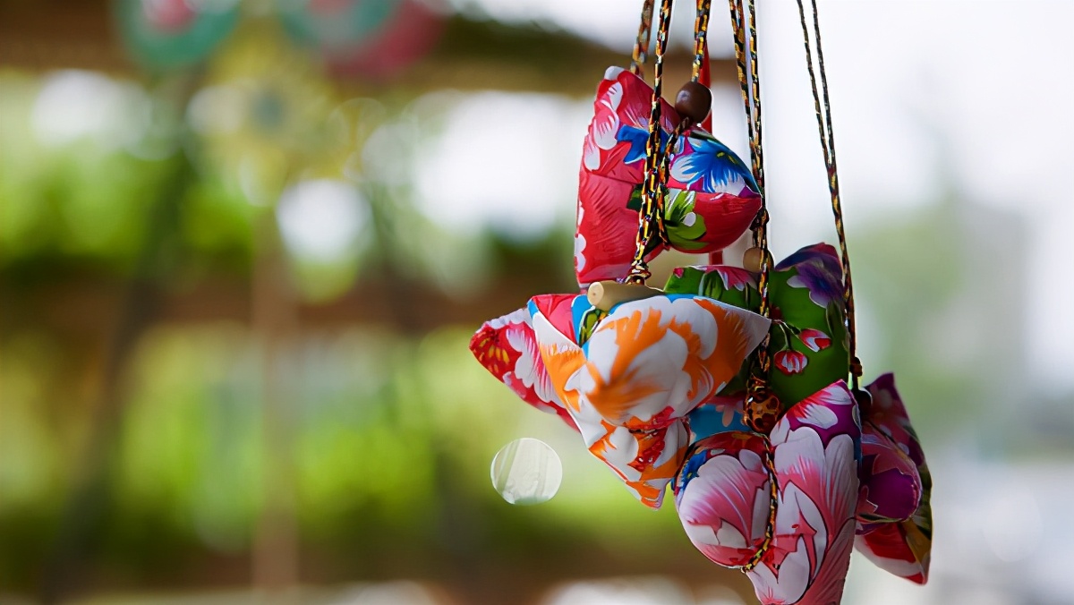 楚辞仙气清冷女孩名字,楚辞中优雅动听的女孩名字大全