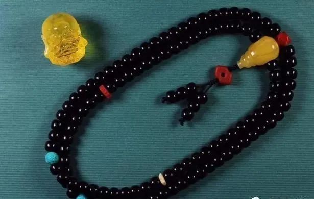 为什么玩椰蒂手串的人不多,椰蒂药片手串为什么不建议买