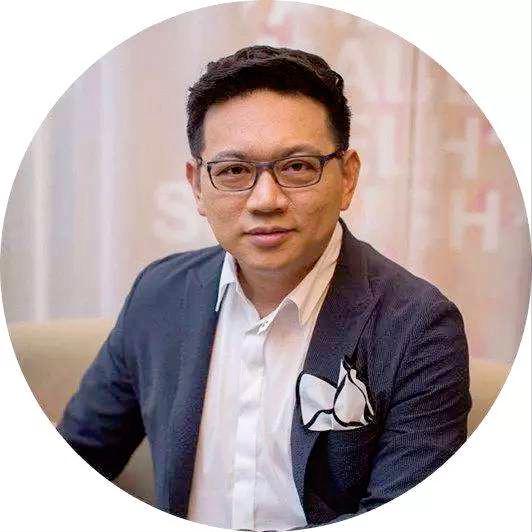 骆新：对待经典文本，我们只会匍匐在地磕头、磕头、再磕头