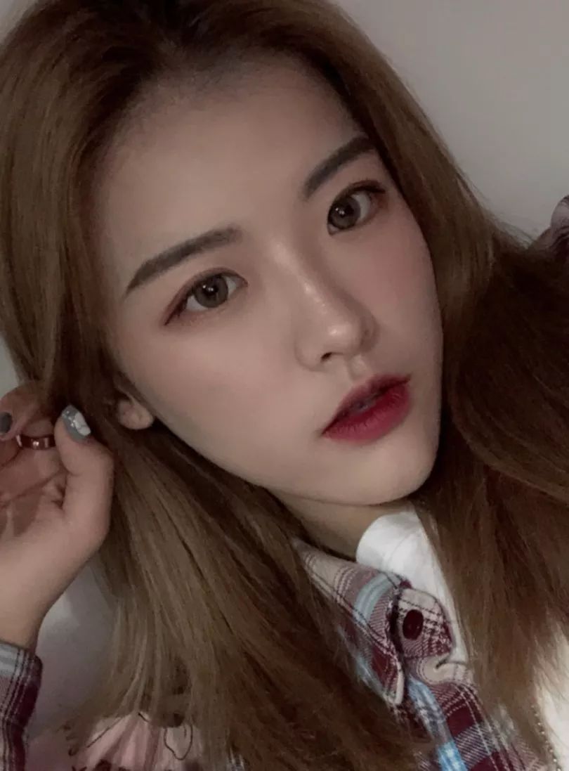 强势吊打405，阿玛尼这支新色你一定要有