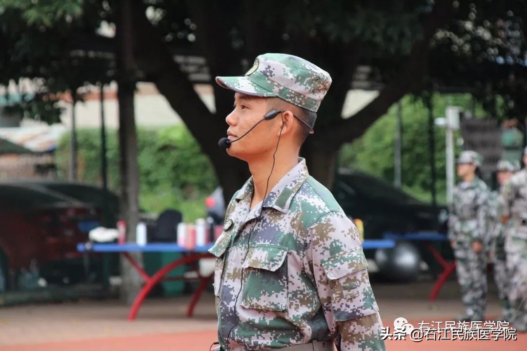 军训和教官发生的趣事,军训和教官甜蜜小事