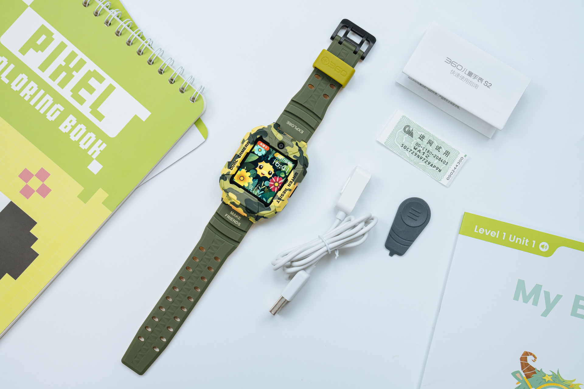 3608xs和小天才q1r手表哪个好,儿童手表360好还是小天才好