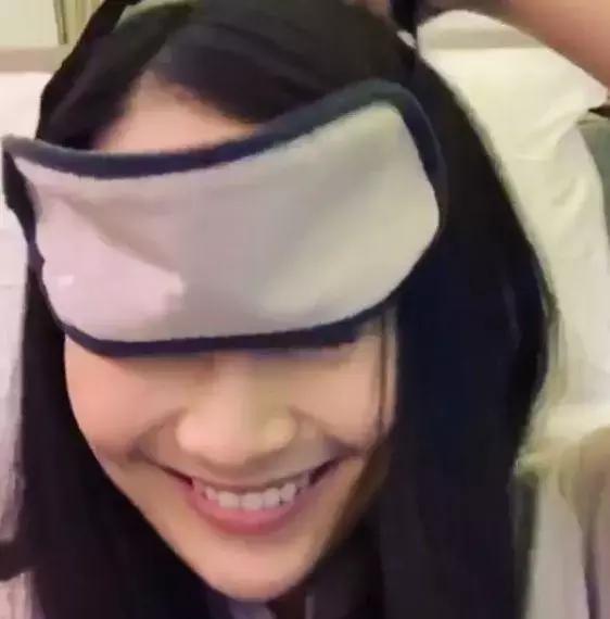 陈法拉枕妖片段,陈法拉睡天桥照片