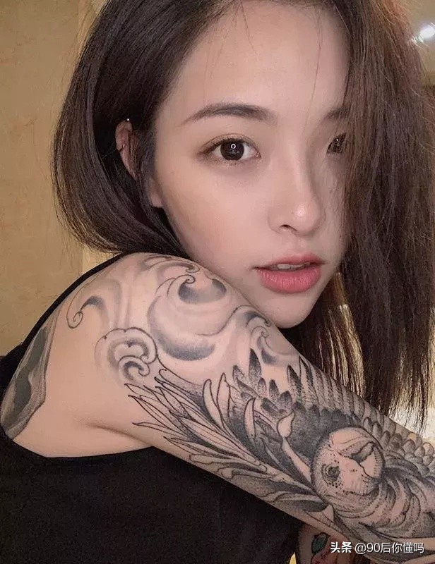 为什么现在年轻女的爱纹身 (为什么现在女孩都爱纹身)