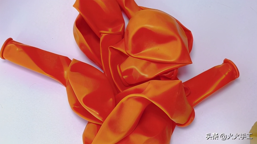 创意气球手工简单做法,长气球做南瓜造型