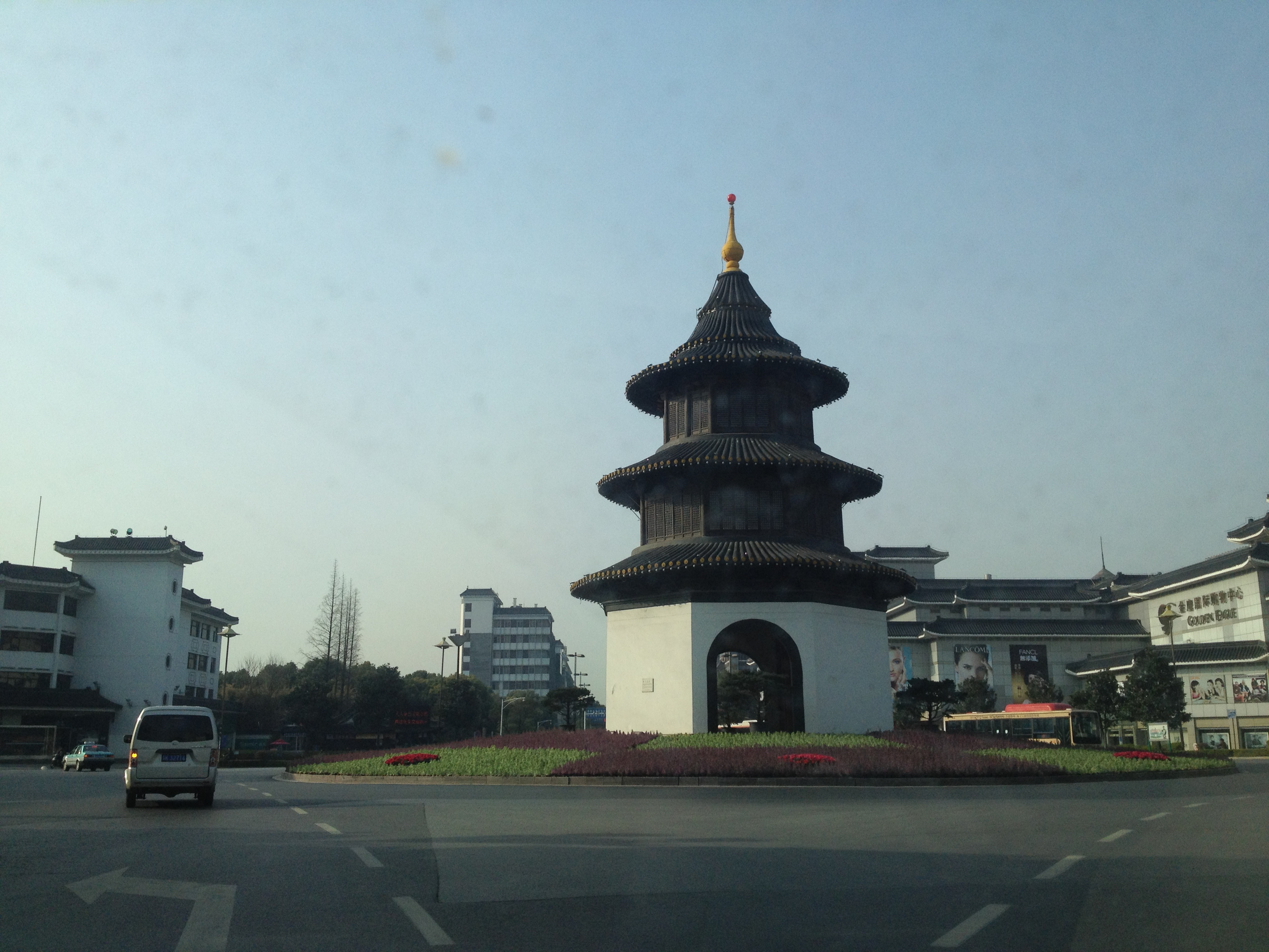 得于运河又失于运河的扬州值得去吗？为什么年轻人不愿意留下来？