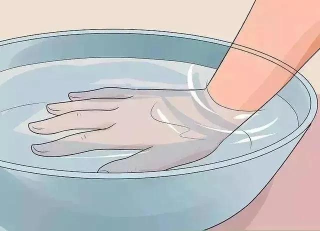 老年烫伤护理教学视频,烫伤的急救护理图文科普