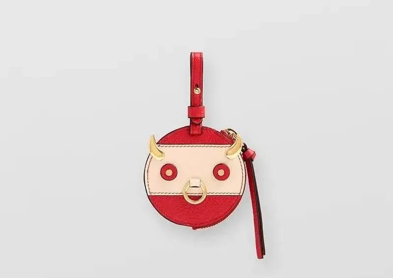 巴宝莉和lv哪个好,巴宝莉lv