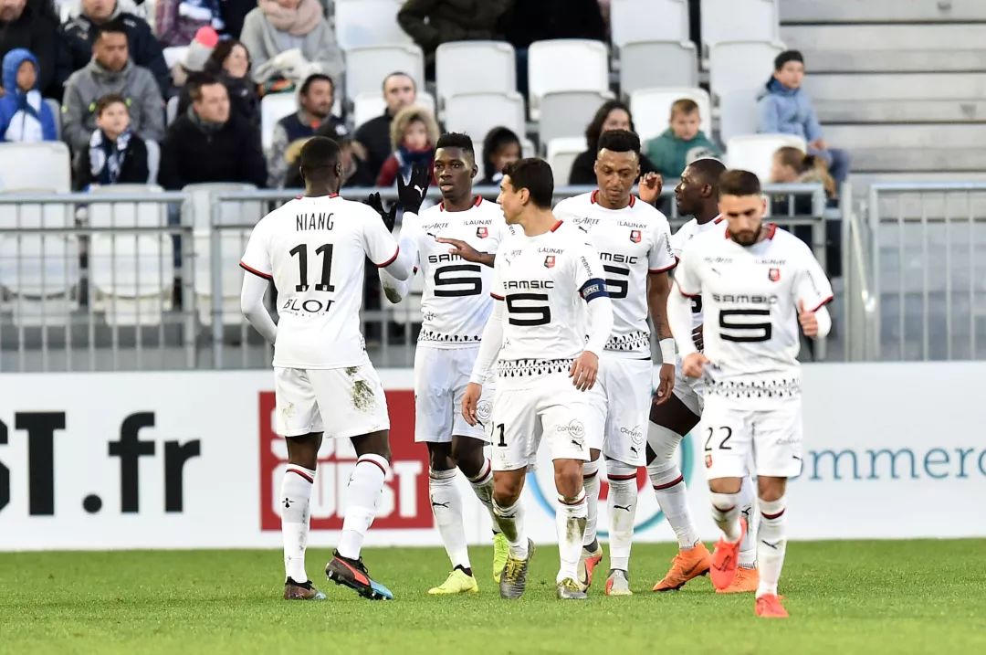 那个肩负家乡期望的小球队，最终真的创造了奇迹