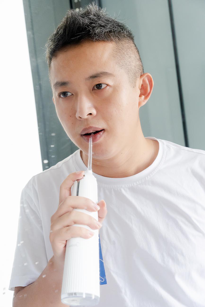 美的牙齿冲洗器测评,美的冲洗牙齿的冲牙器