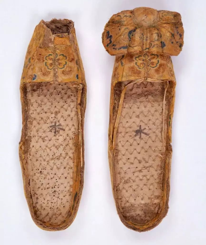 正仓院都是盛唐*物文**？事实是，95%是日本制