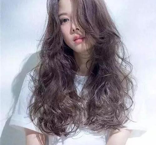 圆脸瘦脸方法学生党最快告别圆脸,大圆脸适合什么自己打理的发型