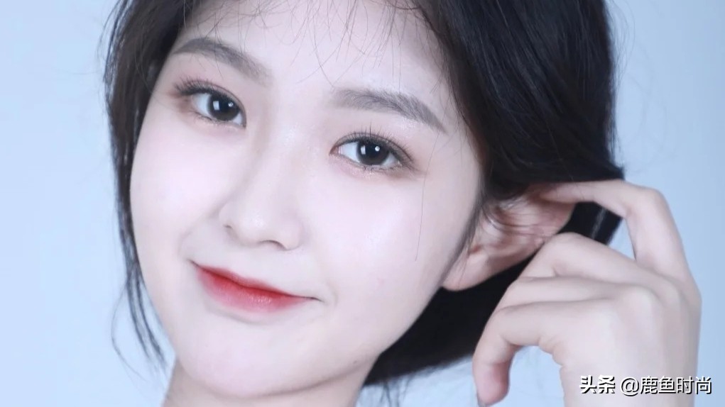 只用口红如何画好口红,适合新手的口红画法