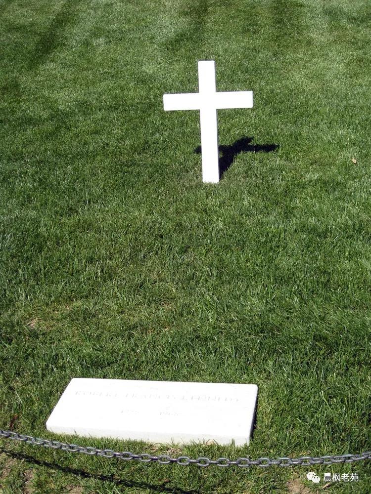 阿灵顿国家公墓站岗,阿灵顿公墓入葬标准