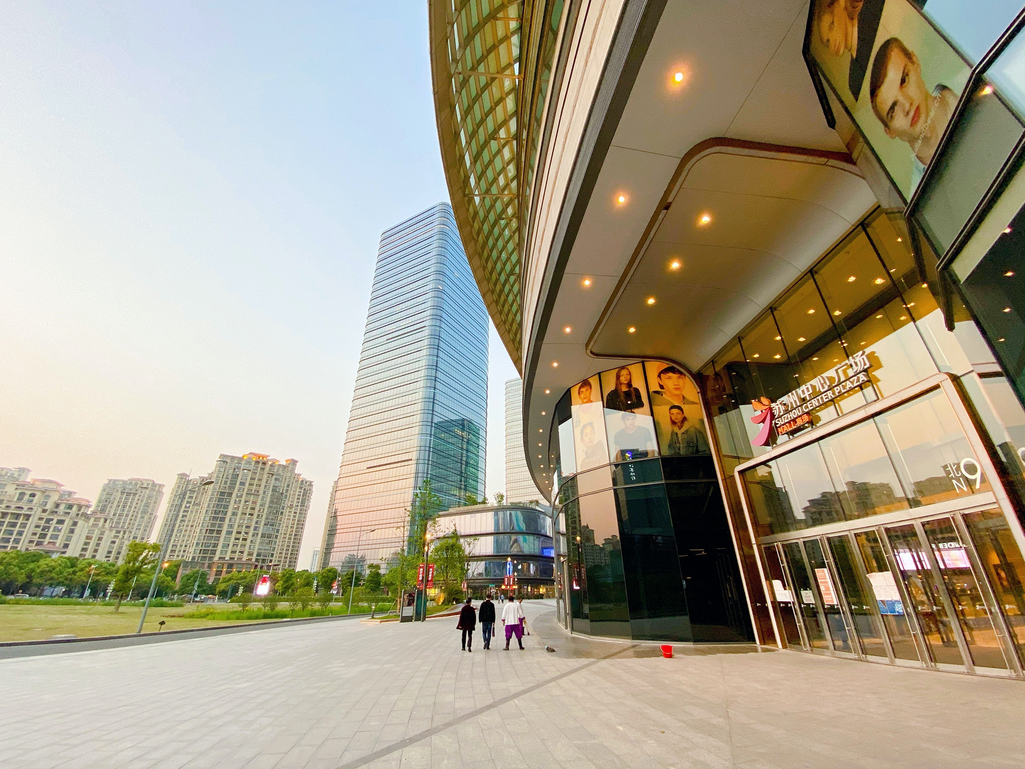 苏州东方之门秋裤,总结下苏州东方之门的建筑特点