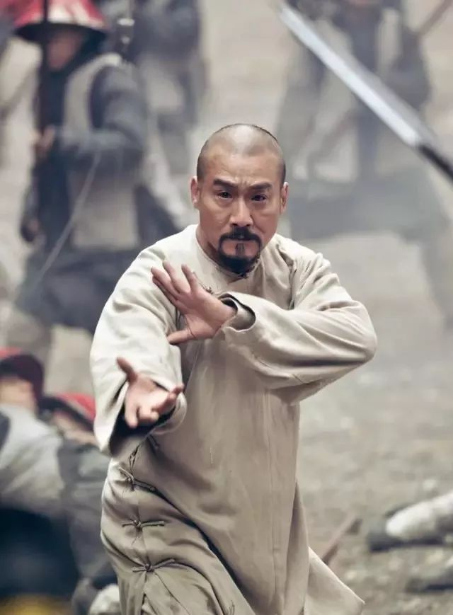 浜斿ず褰卞笣,浜斿ず褰卞笣骞磋交鐓х墖