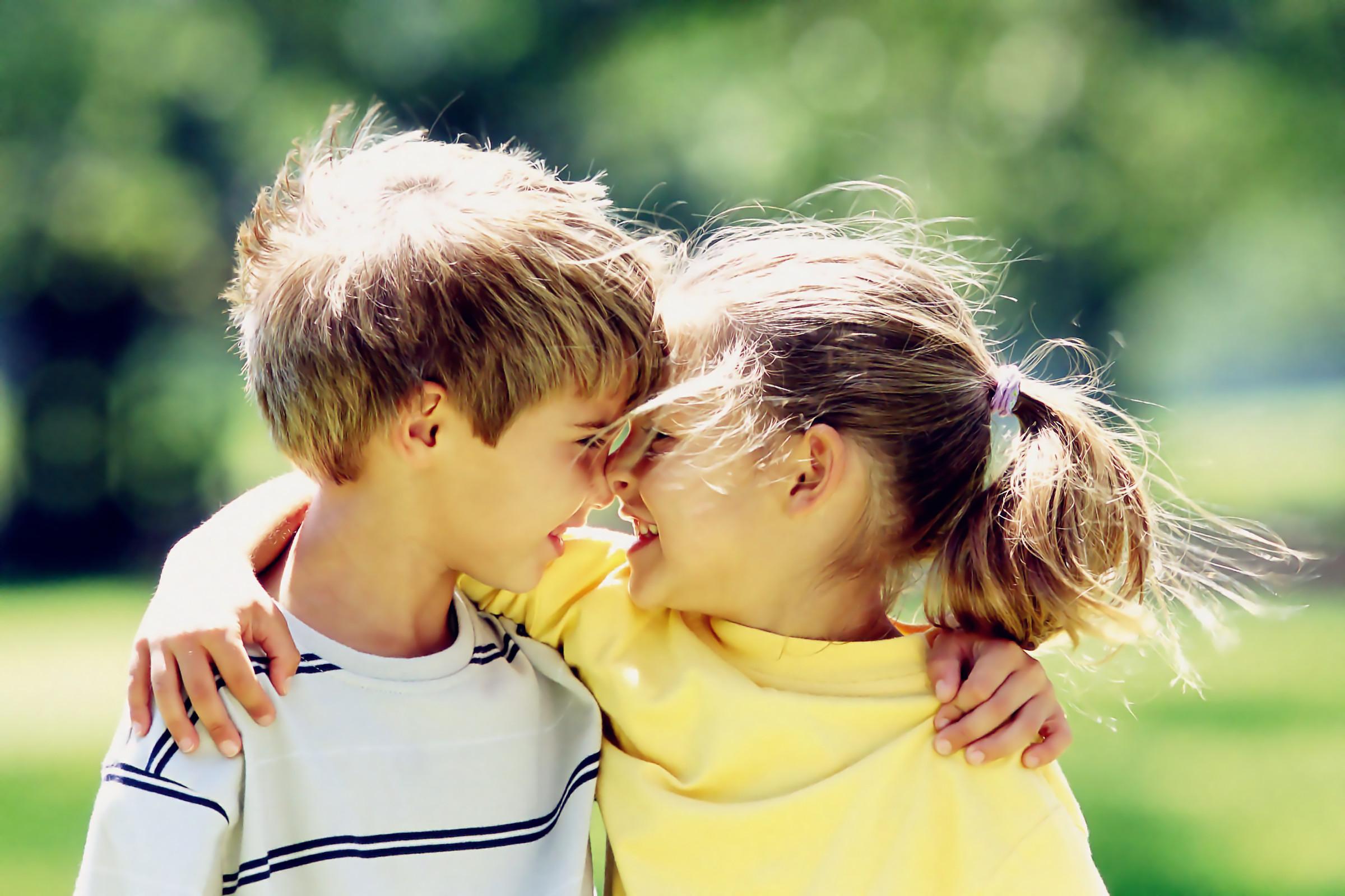 孩子羡慕别人时，父母的回应影响孩子格局，聪明的父母都这样作答