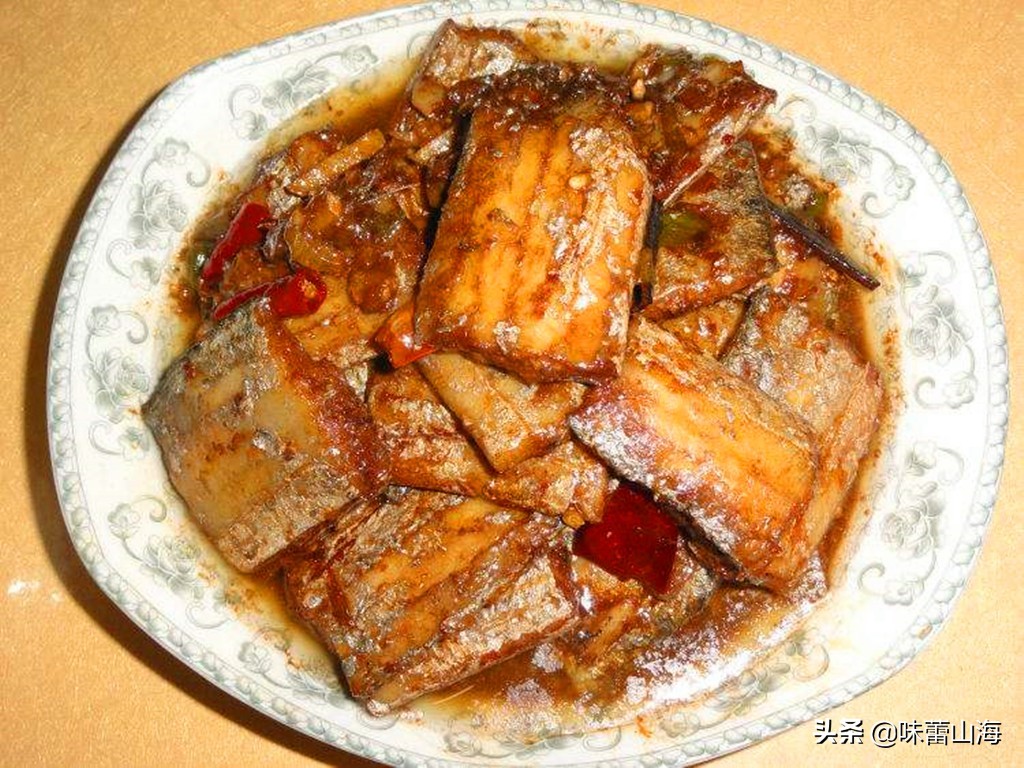 海鲜带鱼吃法,码头带鱼怎么选好吃又实惠