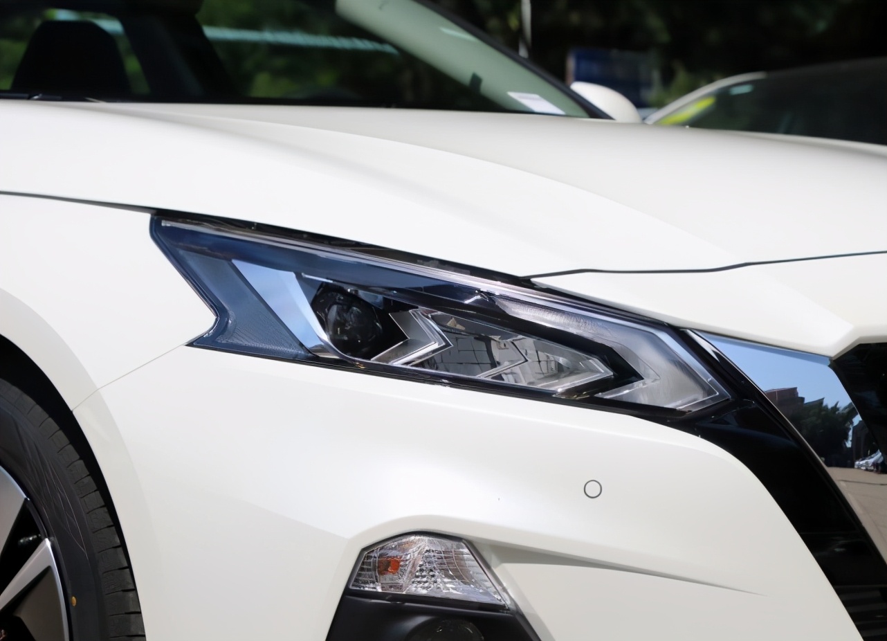 天籁被严重低估的车,日产天籁2.0t有bose音响吗