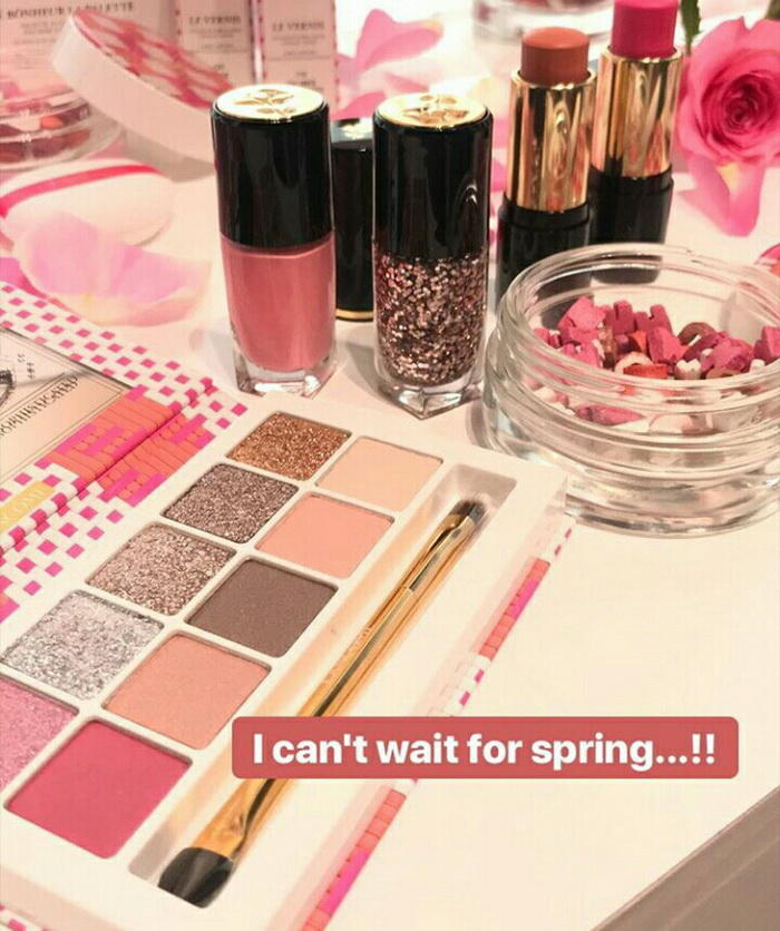 甜美系列来啦今日份美妆穿搭,2021秋冬潮流穿搭美少女