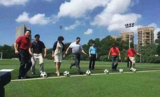 中国篮球众生相,足球运动员众生相