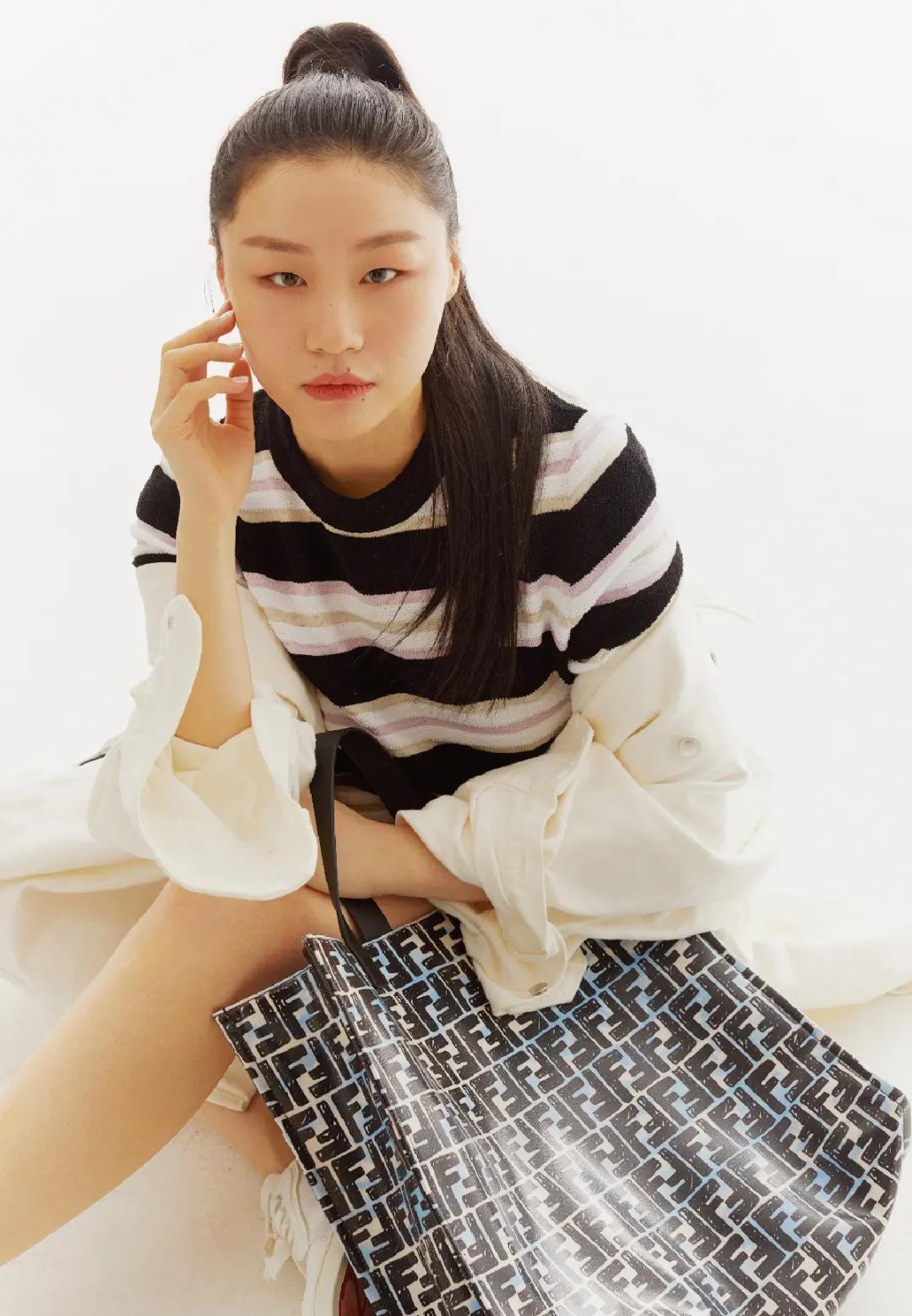 你的五官看起来很好画,你的五官是什么风格