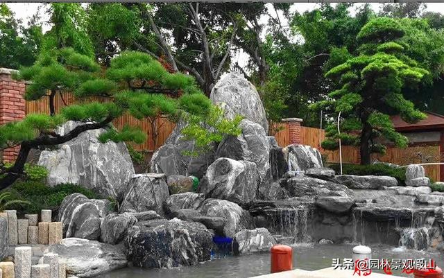 庭院鱼池假山怎么做好看,200平方新中式庭院鱼池假山设计