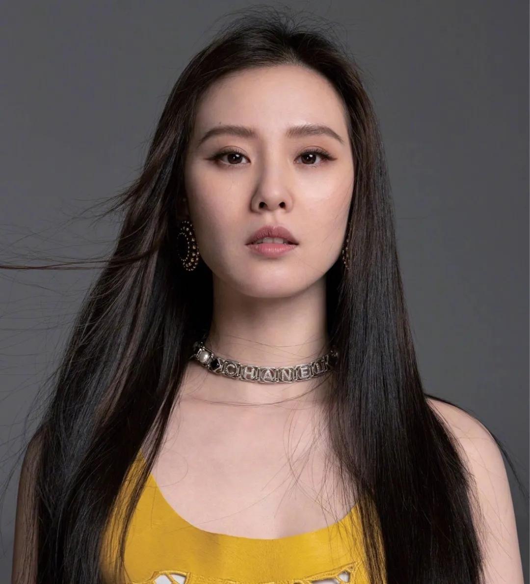 为啥相同的穿搭自己不穿不好看,同样的穿搭为什么别人穿更好看