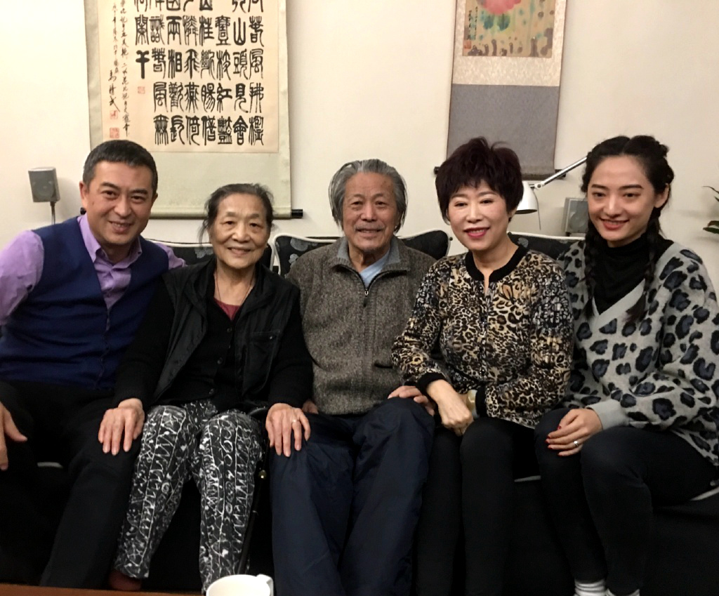 张嘉译近照曝出,张嘉译个人资料简介和履历