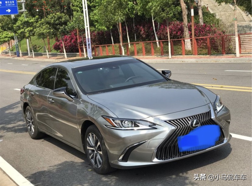 雷克萨斯es200和奥迪a6l驾驶对比,奥迪a6l比雷克萨斯es200好的地方