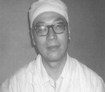 毛主席拒绝手术,主治医生吟诗一首,主席答应:但只用中国制造