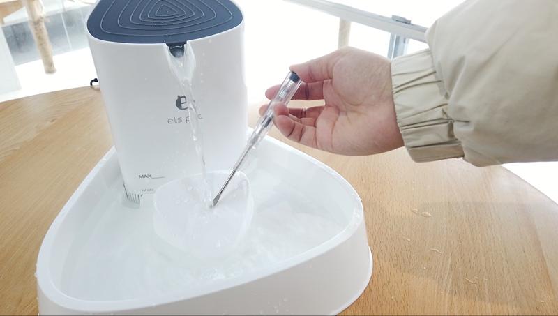 猫咪喝水自动饮水机,猫咪自动饮水机能让猫咪喝水