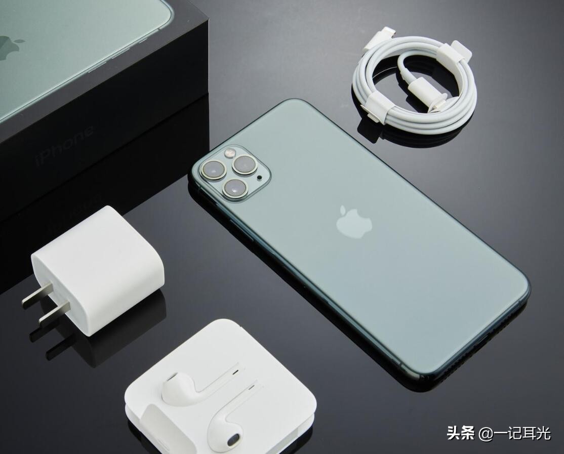 华为手机为什么不用type-c接口呢,手机接口能换成typec吗