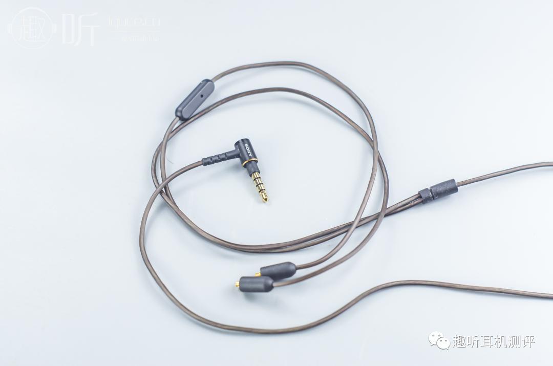 舒适感十足的索尼,索尼耳机xba1和xban3的差距