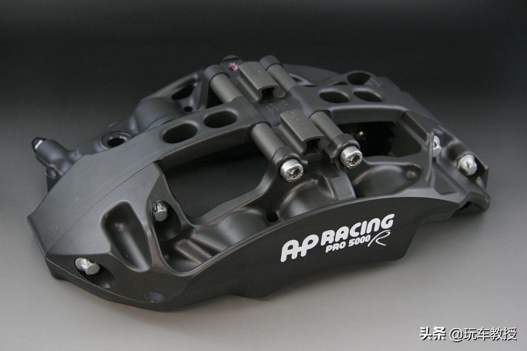 F1钛合金刹车,售价20万?