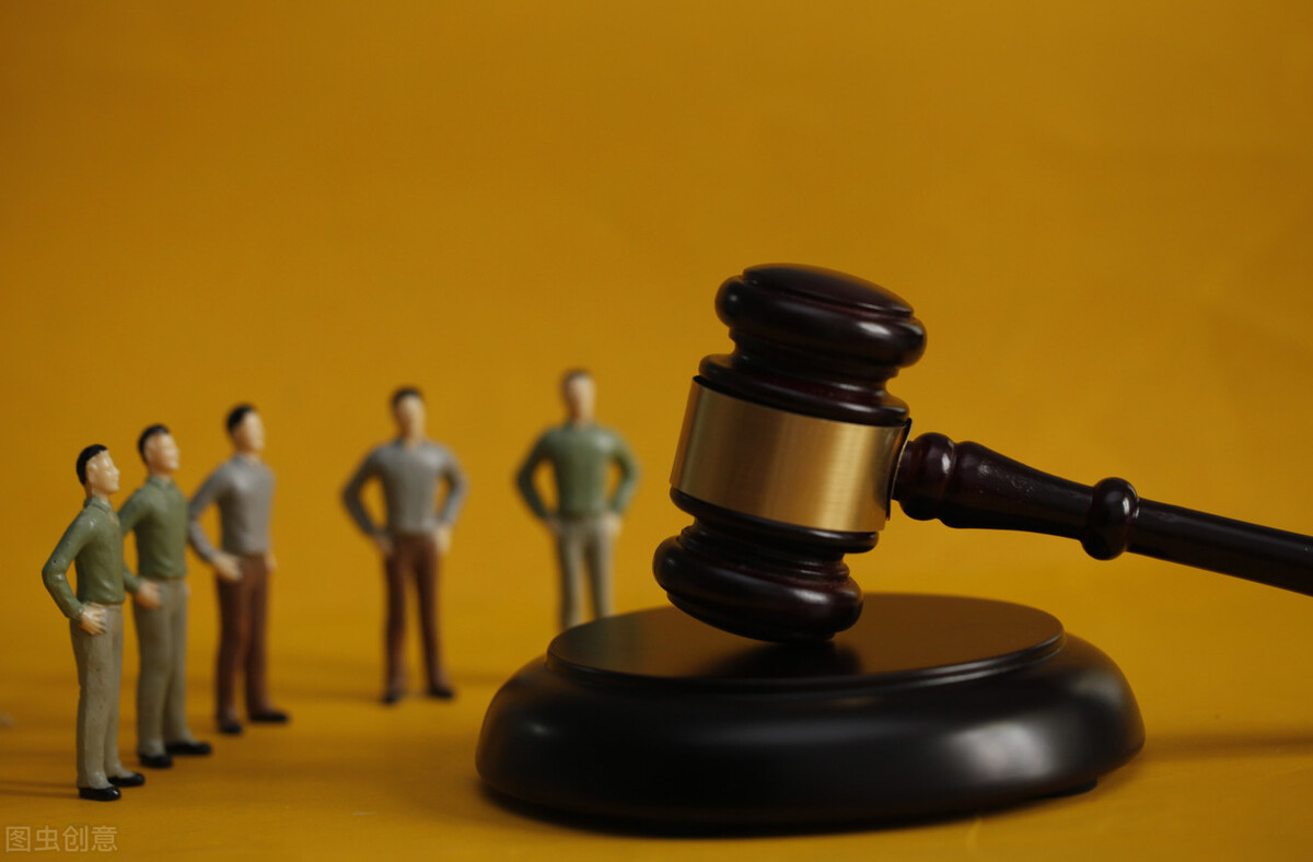 男子因矛盾纠纷找人协商却被捅死,两人打架一方持刀把对方捅死案件