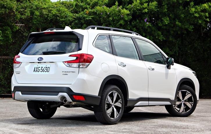 2022款斯巴鲁森林人2.5升发动机,斯巴鲁森林人和途观