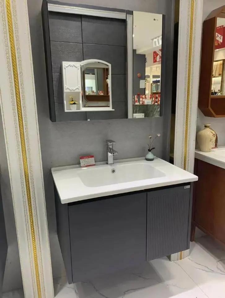 卫生间装修不能错过的浴室柜,小的卫生间如何选浴室柜