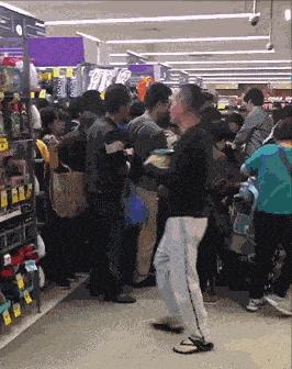 到底谁在澳洲抢奶？代购，黄牛，媒体已经分不清了