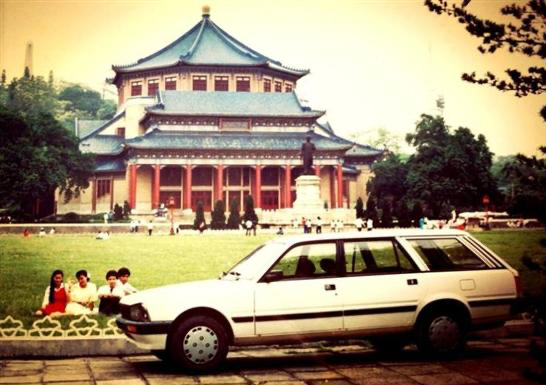 买这种车，你必须懂车、有钱、有闲，并且内心清净