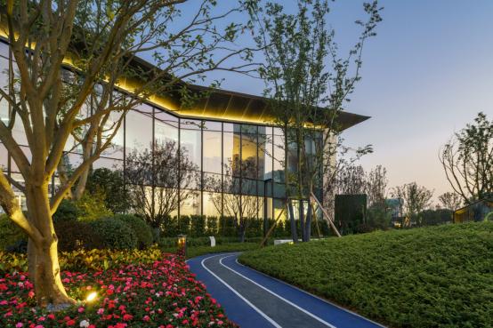 重庆华远海蓝城一期精装修带露台,懂房帝重庆华远海蓝城