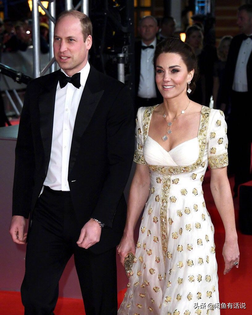 伊万卡穿凯特同款斗篷裙,伊万卡和凯特王妃照片