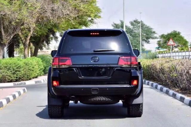 陆巡兰德酷路泽4500柴油版24款,兰德酷路泽5.7v8陆巡5700顶配