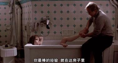 这样的大尺度R级片,注定在影史上留下浓重的一笔