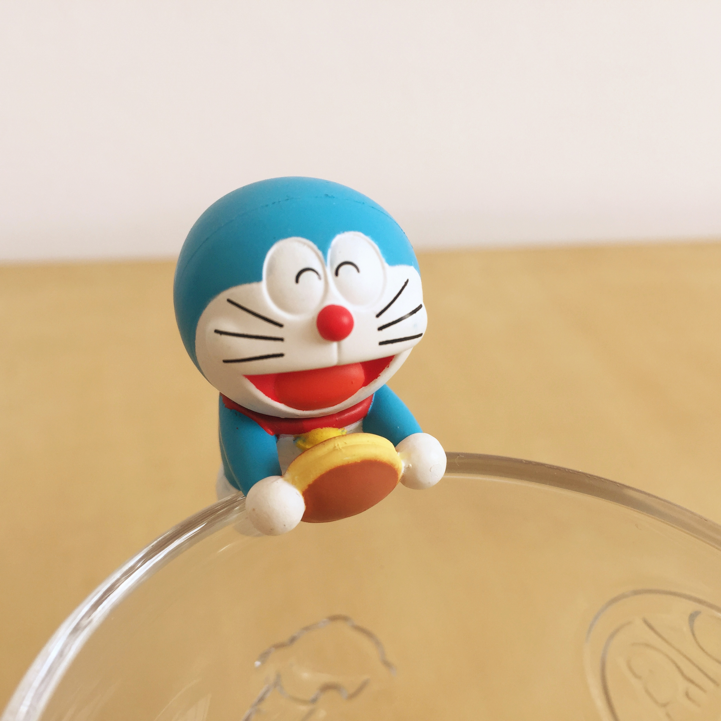 玩具测评丨PUTITTO奇谈俱乐部哆啦a梦杯沿玩偶（第一弹）