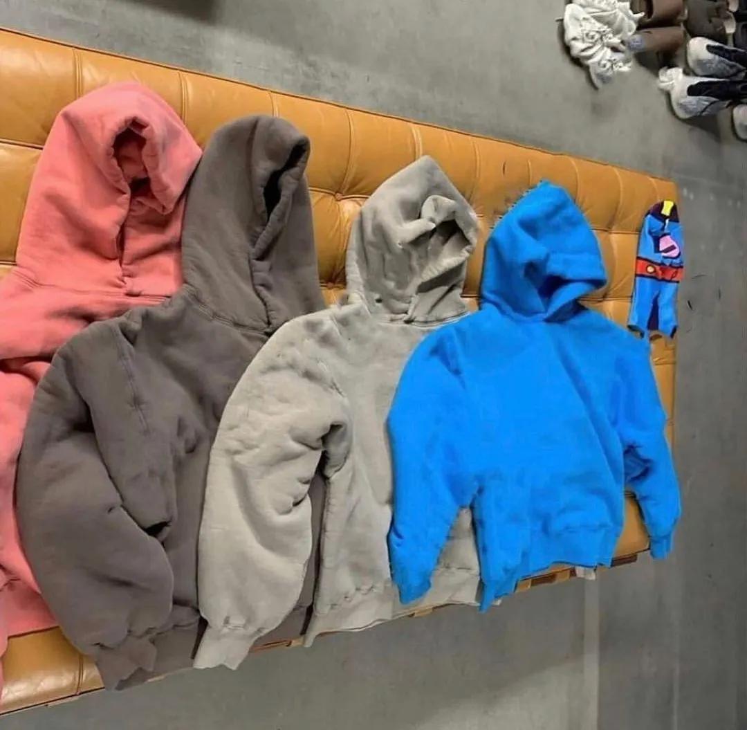 yeezygap美国首发,yeezygap国内外版本一样吗