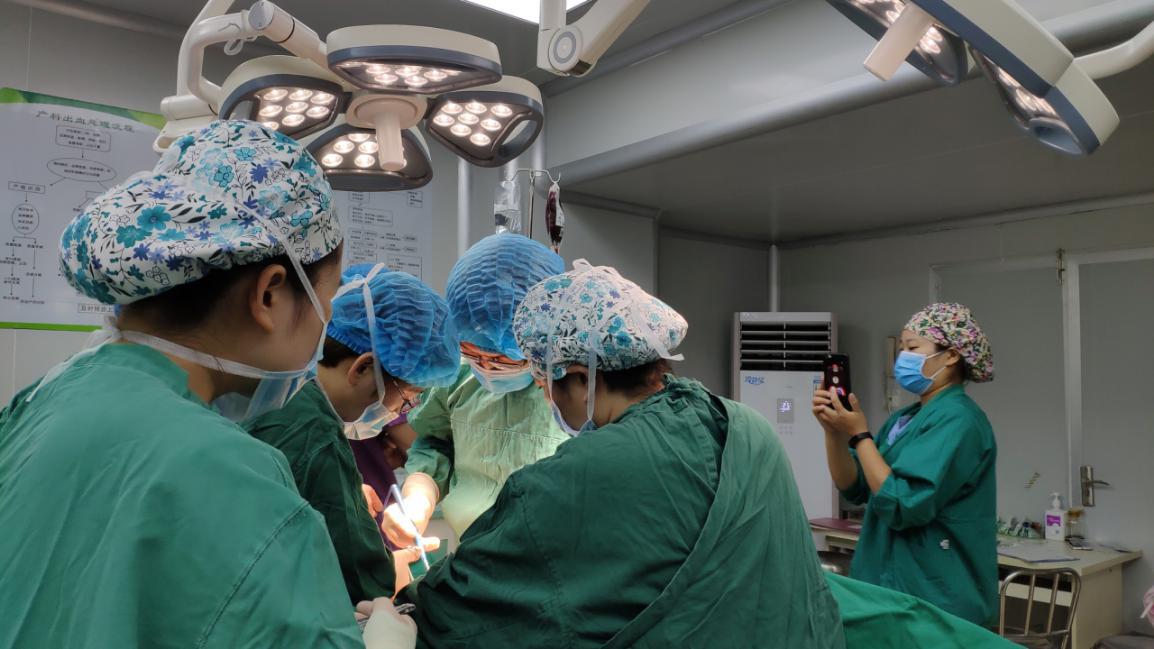 她用医生教的方法,查出体内有妇科肿瘤,救了自己一命