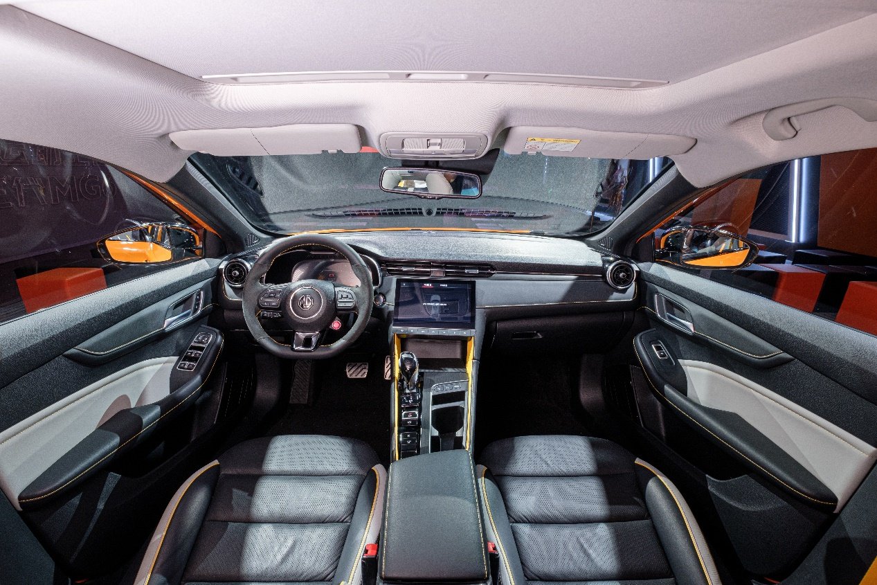 名爵mg6pro和传祺影豹哪个好,新款mg6pro和影豹对比