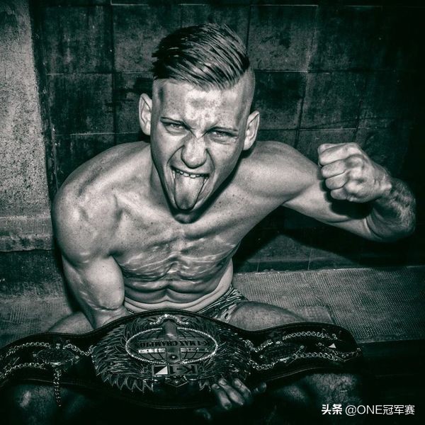 3月8日冠军集结仰光，擂响战鼓勇往直前